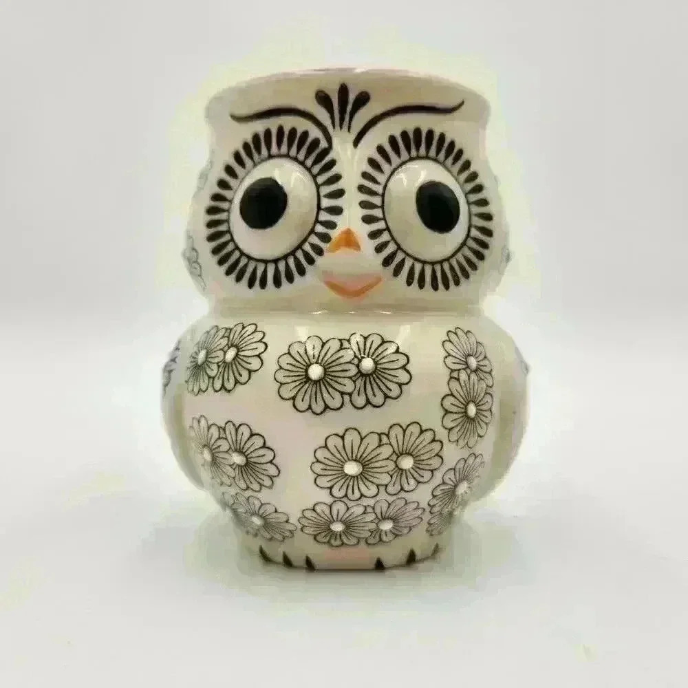 Yokohama Studio 14 Oz. 3-D Owl Cup Has Flowers With‎ Raised Centers Hand Painted